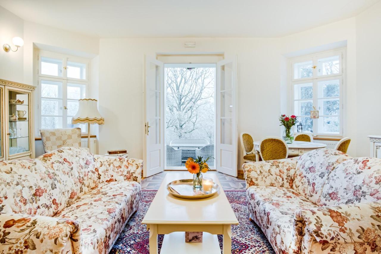 Lovecky Zamecek Pod Milesovkou Villa *